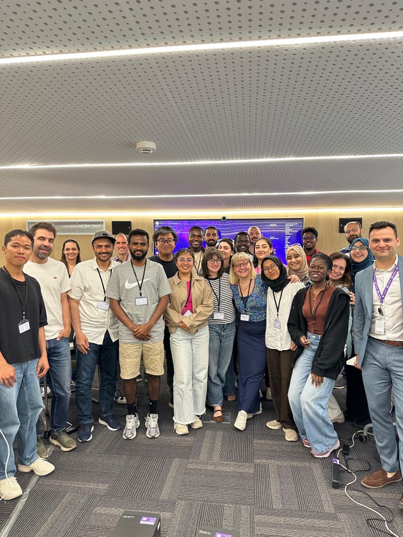Group photo at the end of the hands-on day